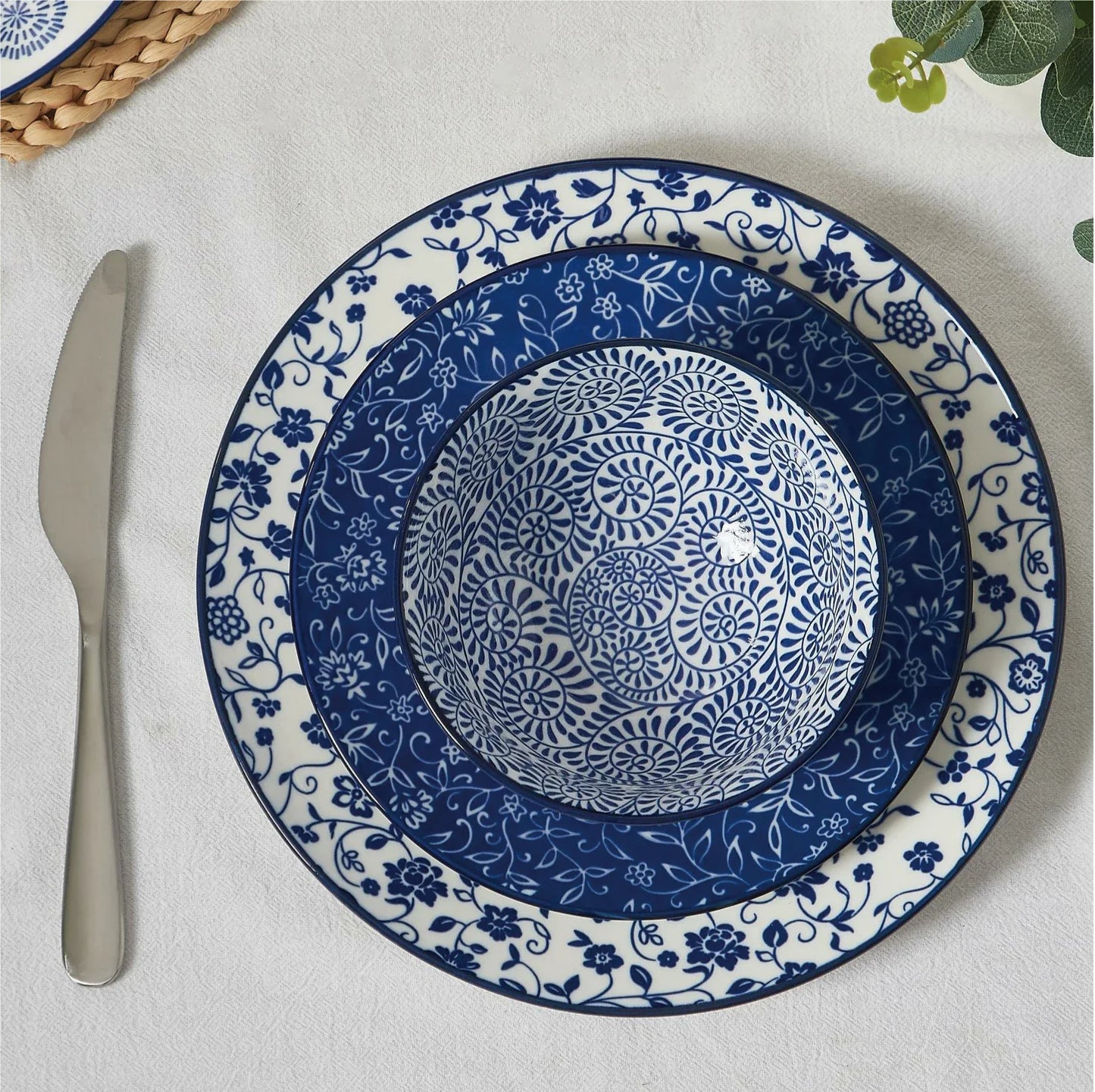 12pcs, Plates and Bowls, Dish Sets for 4 - Scratch Resistant, Dishwasher & Microwave Safe, Vintage Blue.
