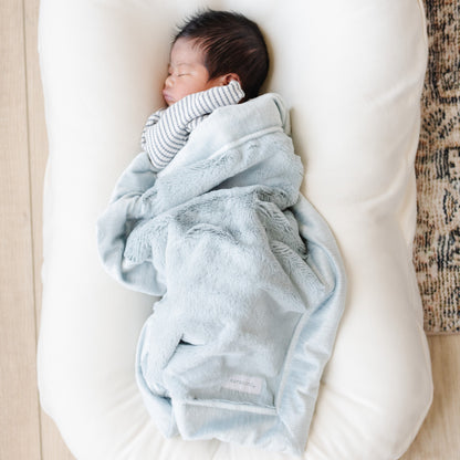 Lush Mini Blankets by Saranoni