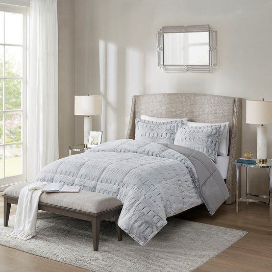 Twin/Twin XL Back Print Long Fur Comforter Mini Set