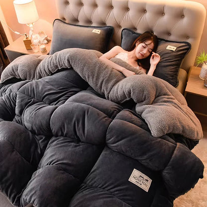 Lamb Fleece Blanket Winter Comforter, Thickened Quilts Double-sided Velvet.