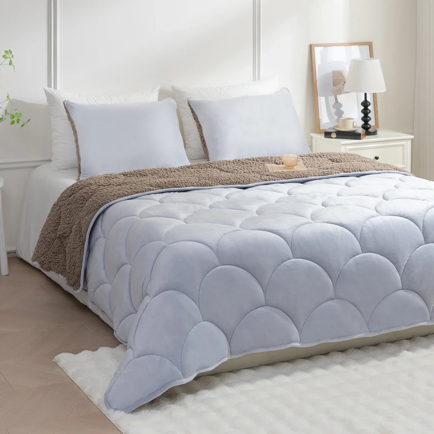 Sherpa Comforter Set , All Season Soft Warm Fleece Fall Blanket, with Pillow Sham.