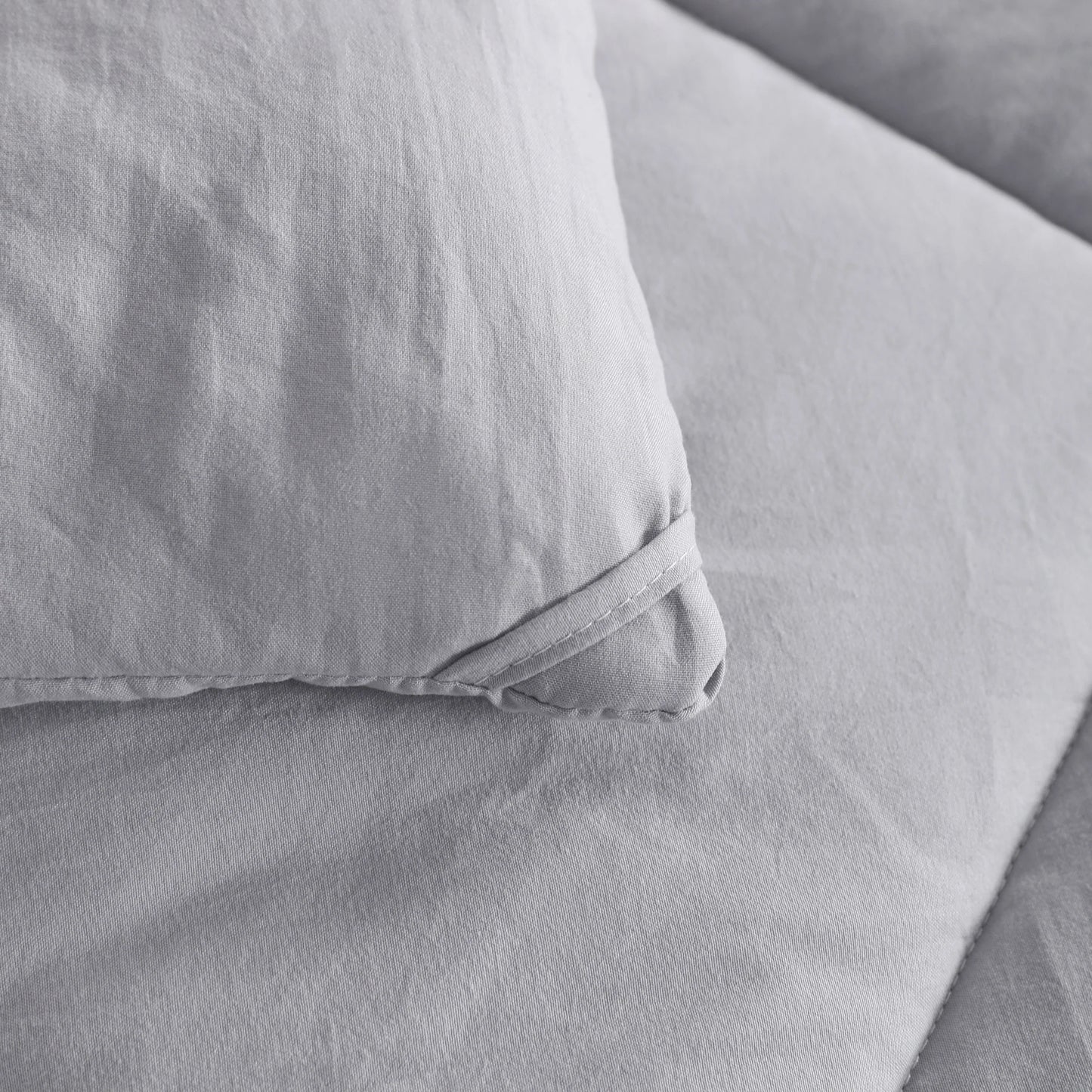 Comforter Set Includes Fitted Sheet, Top Sheet and Pillowcases