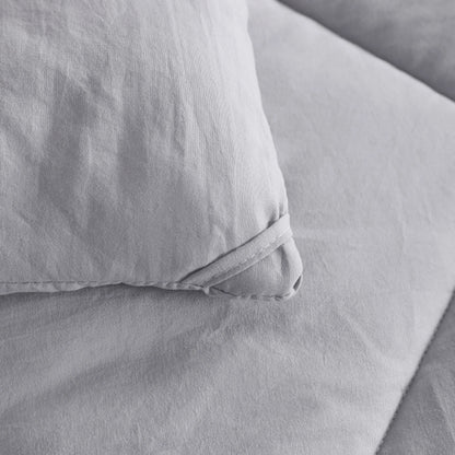 Comforter Set Includes Fitted Sheet, Top Sheet and Pillowcases