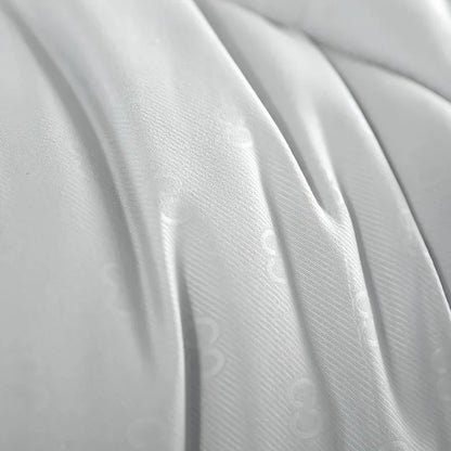 High quality solid color, thickened warm comfortable fabric quilt , winter spring autumn blanket.