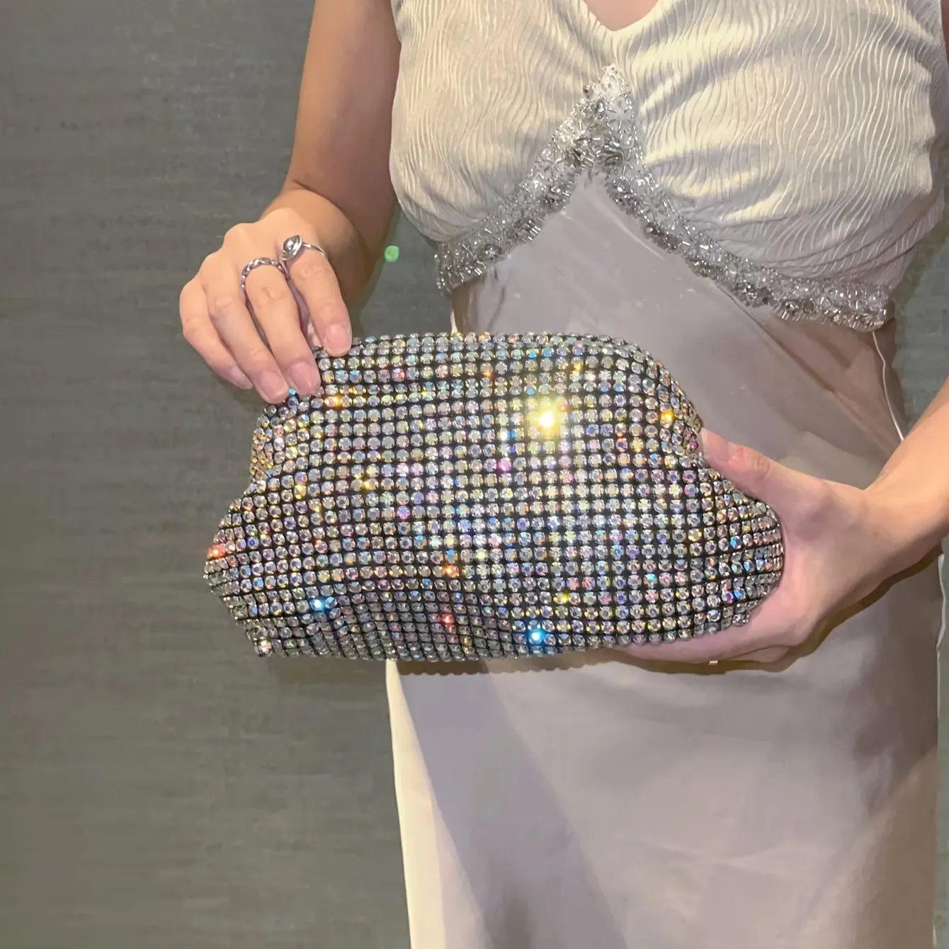 Luxury Glitter Cloud Bag Women's Handbag | Crystal Shiny Rhinestones Diamond Evening Bag (Wedding Party Clutch Purse Shoulder Bag)