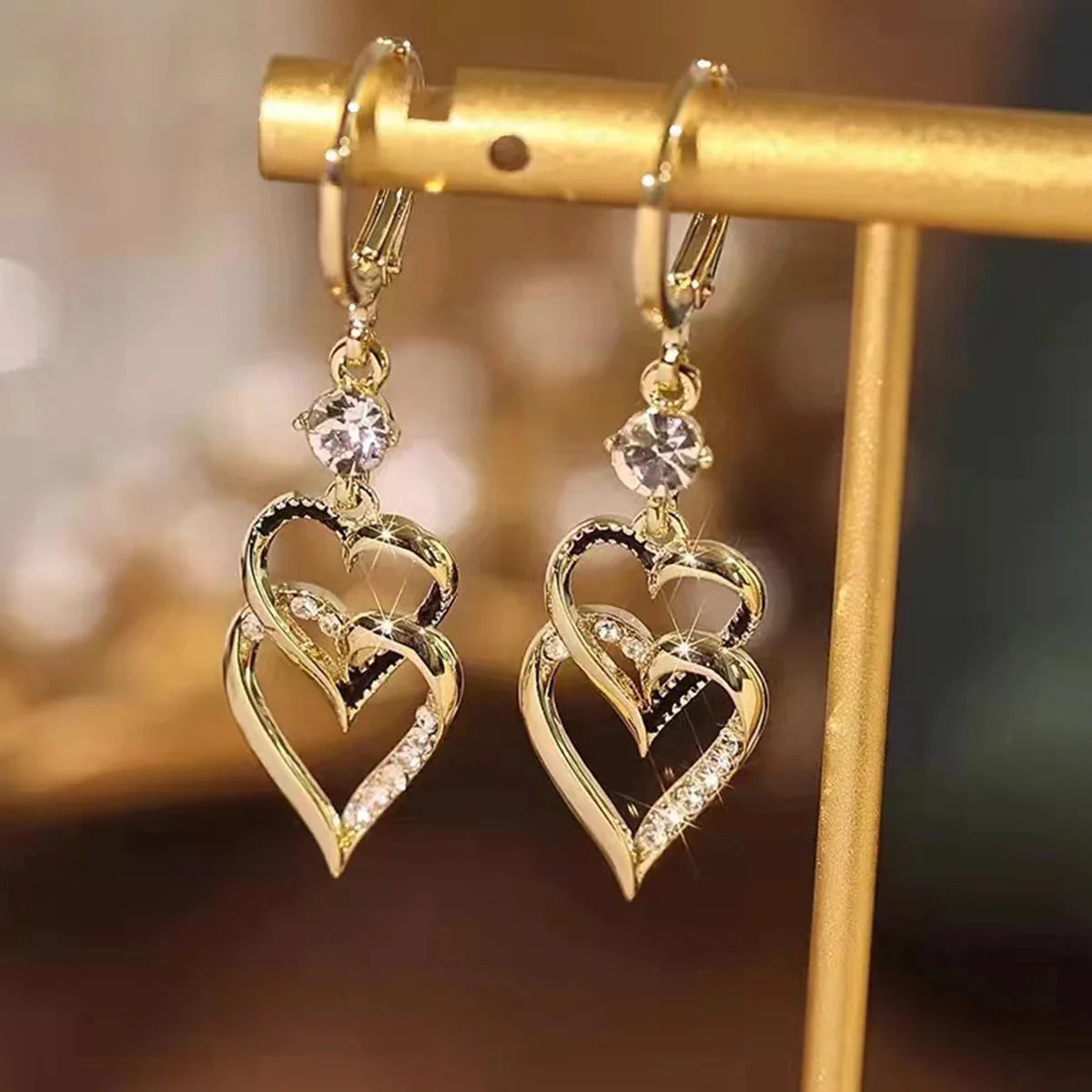 2PC Women's Fashion Geometric Spiral Earrings.