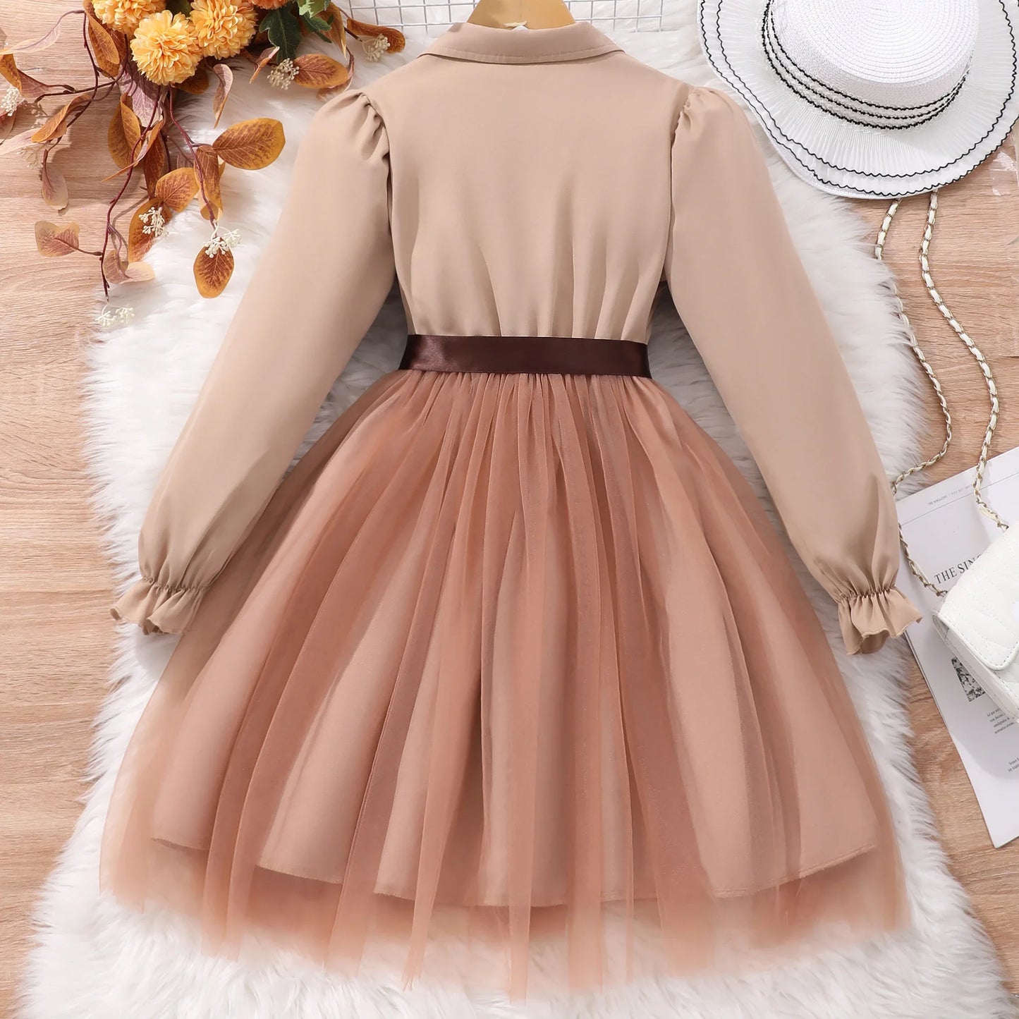 Girl long sleeved lapel solid color, mesh dress with woven waistband.