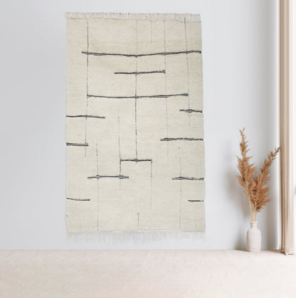 Authentic Handmade Beni Ouarain Rug 5x8 feet Classic Moroccan White Wool Rug with Geometric Patterns - Ethically Crafted by Berber Artisans