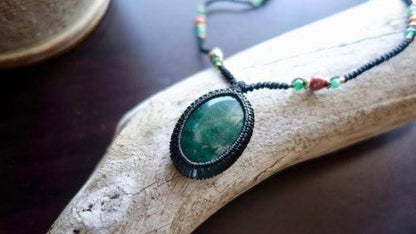 Green Aventurine Macrame Necklace | Prosperity Healing Crystal