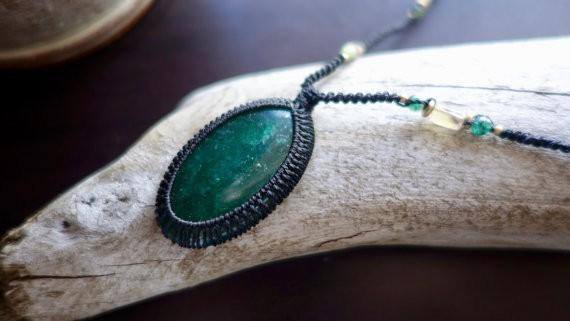 Green Aventurine Macrame Necklace | Prosperity Healing Crystal