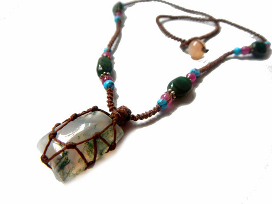 organic MOSS AGATE macrame necklace – Your Stone for Prosperity- bohemian healing crystal