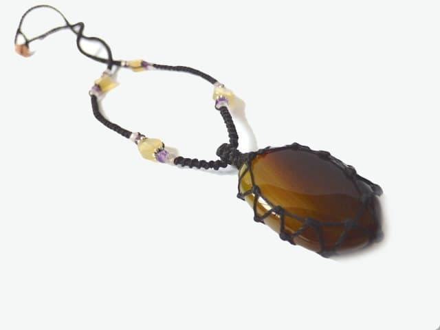 Agate macrame Necklace – Your Stone For Protection – Bohemian healing crystal- chalcedony