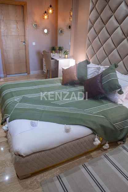 KENZADI Moroccan Handmade Pompom Blanket, Throw Blanket, Pom Pom Blanket, Boho Blanket, Bed Cover, Warm Blanket, Cozy Blanket (Striped Green with pom White, King (U.S. Standard))