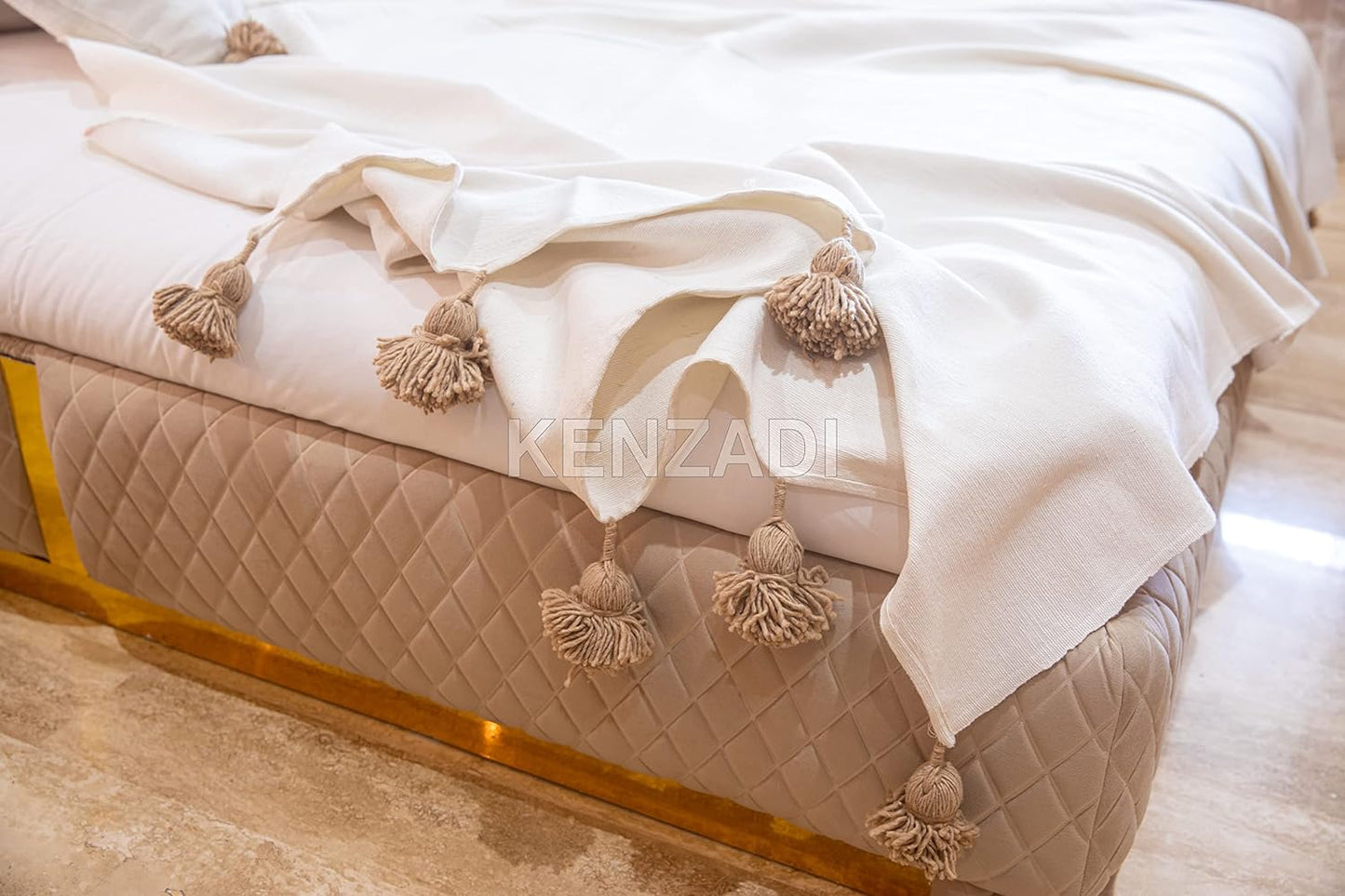 KENZADI Moroccan Handmade Pompom Blanket, Throw Blanket, Pom Pom Blanket, Boho Blanket, Bed Cover, Warm Blanket, Cozy Blanket (White with pom Brown, King (U.S. Standard))